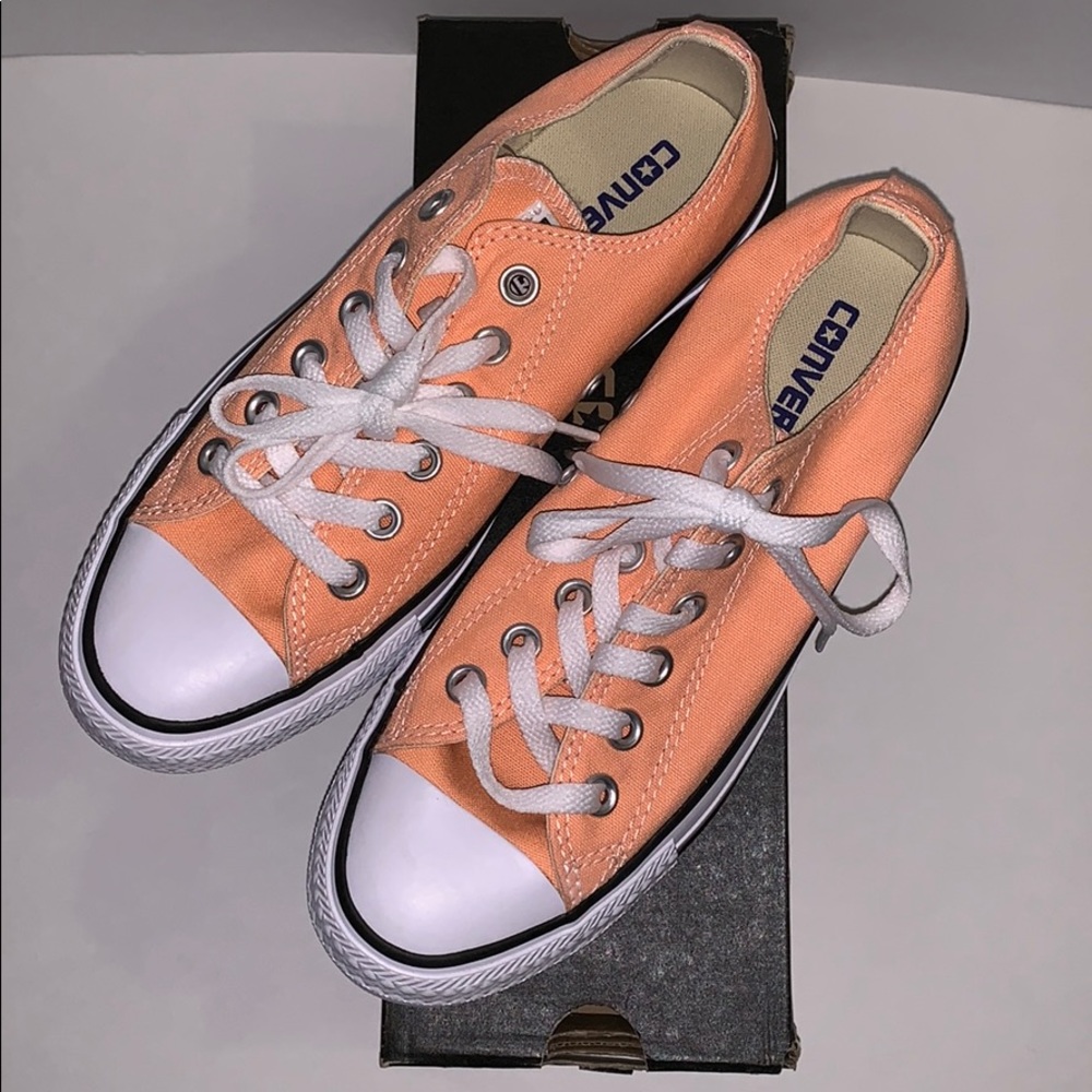 💕SOLD💕 Converse All Star Sneakers - Picture 4 of 5